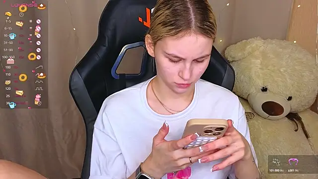 Snapshot of doll_barbieee chatting on September 24, 2025, 6:47 pm doll barbieee online show from September 24, 2025, 6:47 pm