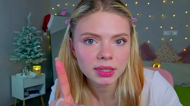 Red  Candy online show from January 7, 2026, 12:10 pm