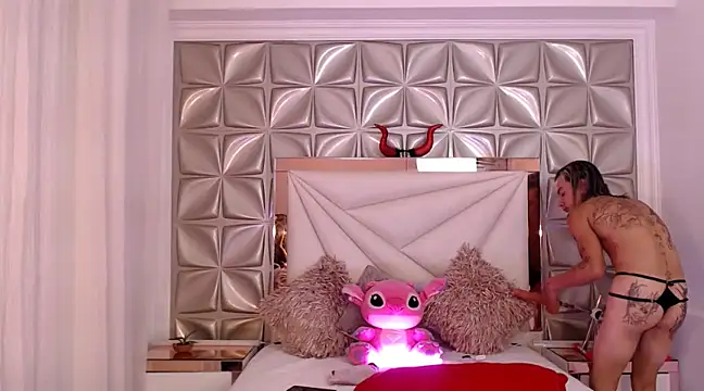 Snapshot of georgie_latin99 chatting on March 5, 2025, 11:49 am georgie latin99 online show from March 5, 2025, 11:49 am