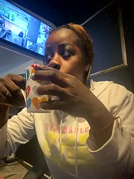 Snapshot of BrianaBrownn chatting on October 4, 2025, 11:12 am BrianaBrownn online show from October 4, 2025, 11:12 am