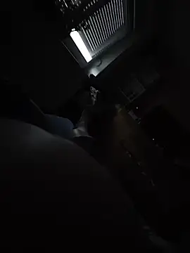 Macanxxx online show from September 24, 2025, 4:13 pm