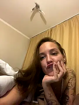 milkyWeyy online show from September 27, 2025, 6:25 pm