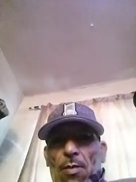 Snapshot of Vergonzoso6 chatting on August 1, 2026, 10:30 pm Vergonzoso6 online show from August 1, 2026, 10:30 pm