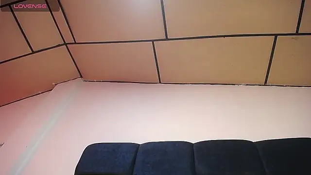 Snapshot of fulfill_fantasies1 chatting on March 12, 2025, 7:24 am fulfill fantasies1 online show from March 12, 2025, 7:24 am