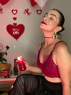 Liloo8923 online show from February 12, 2026, 3:06 am