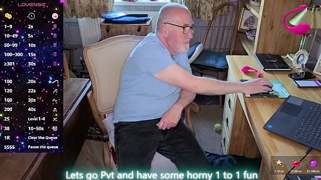 Adamdaddybear online show from May 24, 2026, 12:49 pm