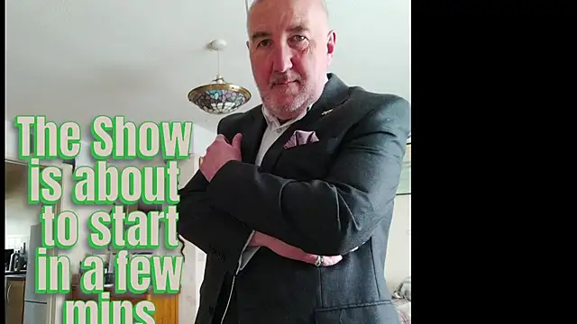 Snapshot of Adamdaddybear chatting on July 11, 2026, 6:46 am Adamdaddybear online show from July 11, 2026, 6:46 am