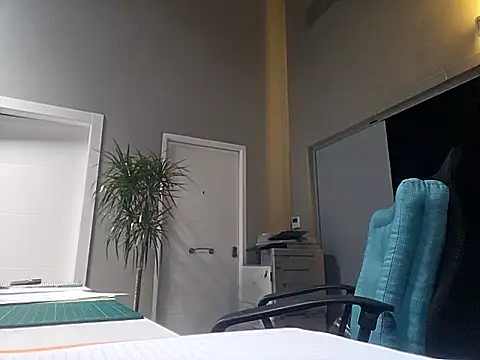 Lucas   81 online show from November 3, 2025, 8:01 pm