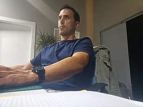 Lucas   81 online show from October 28, 2025, 7:24 pm