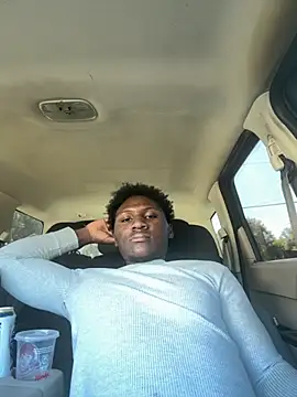 Festivitiesking1 online show from October 8, 2025, 4:40 pm