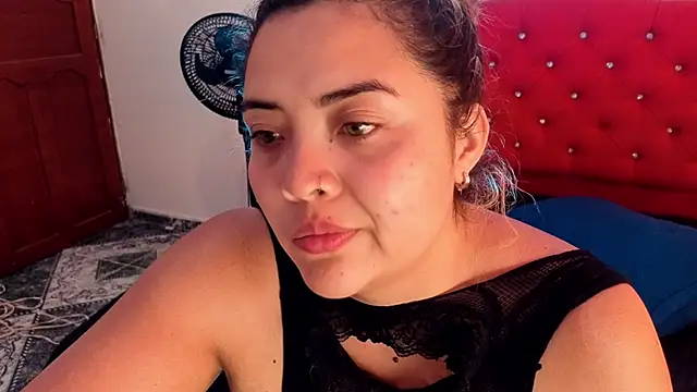 Snapshot of Agatha_humidity chatting on June 21, 2026, 2:34 pm Agatha humidity online show from June 21, 2026, 2:34 pm