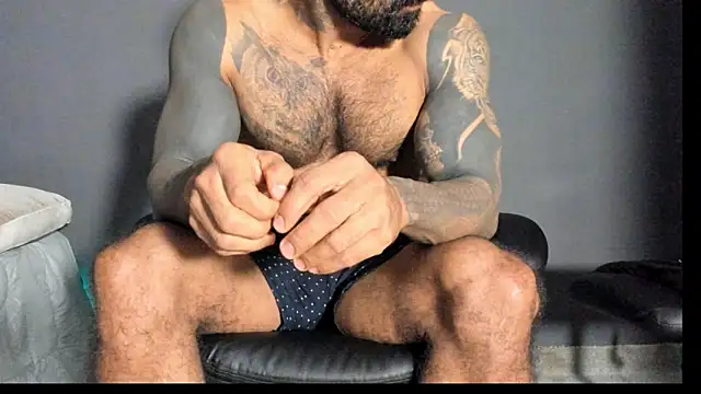 Snapshot of Brock_hurn1 chatting on October 27, 2025, 8:54 pm Brock hurn1 online show from October 27, 2025, 8:54 pm