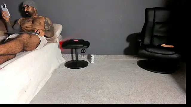 Snapshot of Brock_hurn1 chatting on September 14, 2025, 12:22 am Brock hurn1 online show from September 14, 2025, 12:22 am