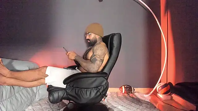 Snapshot of Brock_hurn1 chatting on March 13, 2025, 11:49 pm Brock hurn1 online show from March 13, 2025, 11:49 pm