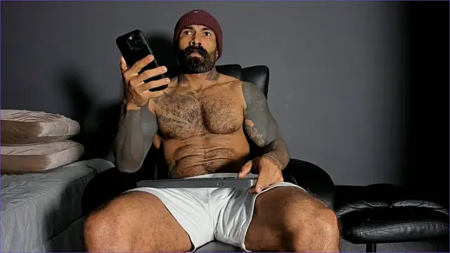 Snapshot of Brock_hurn1 chatting on May 2, 2026, 1:33 am Brock hurn1 online show from May 2, 2026, 1:33 am