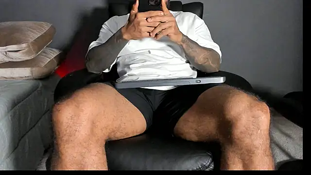 Snapshot of Brock_hurn1 chatting on November 8, 2025, 12:58 am Brock hurn1 online show from November 8, 2025, 12:58 am