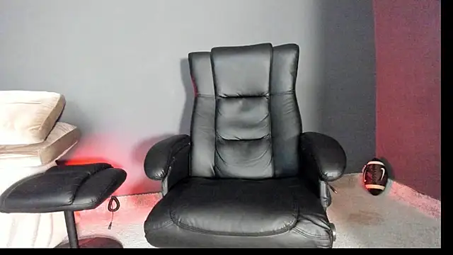 Snapshot of Brock_hurn1 chatting on September 9, 2025, 1:42 pm Brock hurn1 online show from September 9, 2025, 1:42 pm