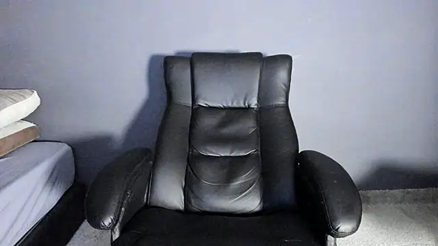 Snapshot of Brock_hurn1 chatting on November 21, 2025, 1:37 am Brock hurn1 online show from November 21, 2025, 1:37 am