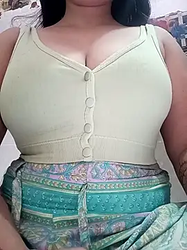 Snapshot of cute-mahek chatting on October 14, 2025, 9:21 am cute-mahek online show from October 14, 2025, 9:21 am