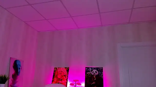 Doris Scott online show from November 9, 2025, 1:53 am