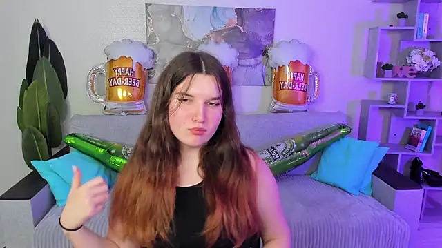 Snapshot of BonneyLove chatting on October 1, 2025, 5:39 pm BonneyLove online show from October 1, 2025, 5:39 pm