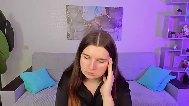 Snapshot of BonneyLove chatting on October 6, 2025, 9:37 pm BonneyLove online show from October 6, 2025, 9:37 pm