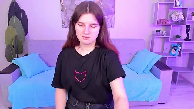 Snapshot of BonneyLove chatting on February 13, 2025, 9:38 pm BonneyLove online show from February 13, 2025, 9:38 pm