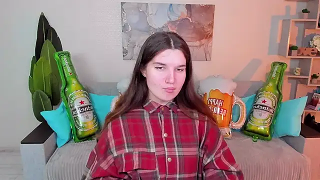 Snapshot of BonneyLove chatting on September 18, 2025, 5:49 pm BonneyLove online show from September 18, 2025, 5:49 pm