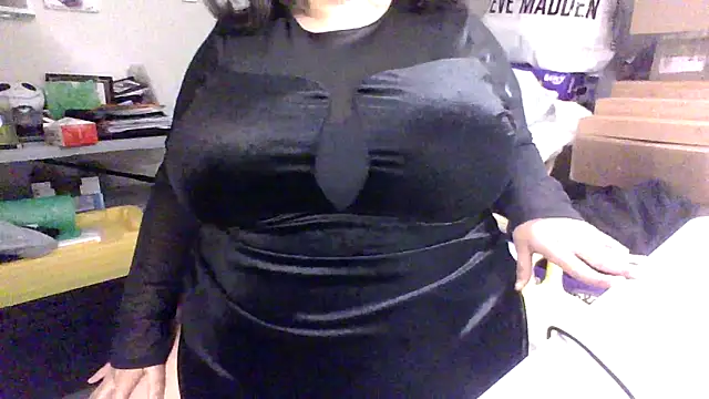 Snapshot of Enchanted_Succubus chatting on July 2, 2026, 1:06 am Enchanted Succubus online show from July 2, 2026, 1:06 am