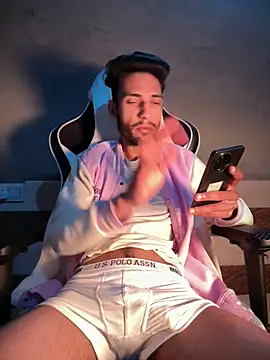 AjaxStar online show from February 5, 2026, 1:07 pm