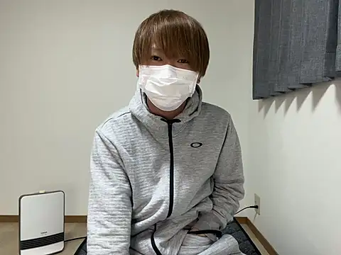 Snapshot of onimakura chatting on March 19, 2026, 1:33 pm onimakura online show from March 19, 2026, 1:33 pm