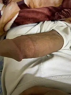 Snapshot of hamed-697 chatting on January 2, 2025, 10:44 pm hamed-697 online show from January 2, 2025, 10:44 pm