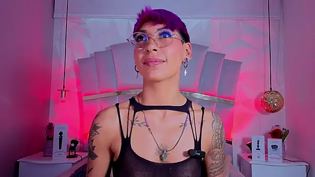 MiaMorgan  online show from September 15, 2025, 4:07 pm