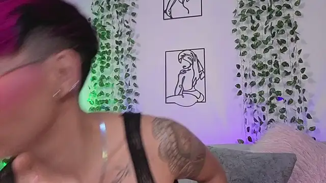 MiaMorgan  online show from April 9, 2026, 2:01 pm