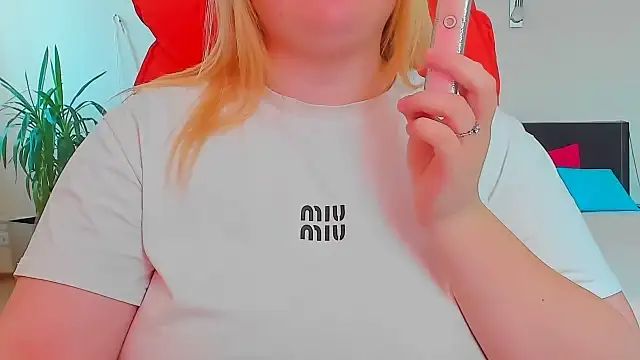 Doliss online show from September 13, 2025, 6:46 am