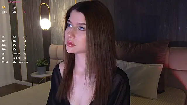 Snapshot of Sara_Lewiis chatting on April 21, 2026, 4:24 pm Sara Lewiis online show from April 21, 2026, 4:24 pm
