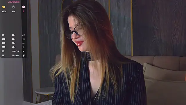 Snapshot of Sara_Lewiis chatting on October 6, 2025, 4:19 pm Sara Lewiis online show from October 6, 2025, 4:19 pm