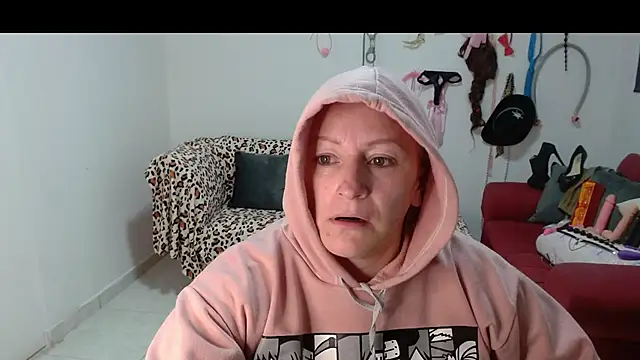 emperabigbootybigass online show from March 30, 2026, 12:17 pm