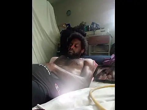 DevinToore online show from April 1, 2026, 7:33 pm