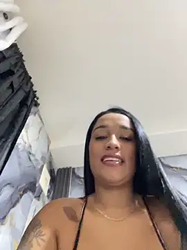 Snapshot of KatalinnaBrown chatting on February 3, 2026, 11:37 am KatalinnaBrown online show from February 3, 2026, 11:37 am