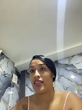 Snapshot of KatalinnaBrown chatting on April 10, 2026, 11:17 am KatalinnaBrown online show from April 10, 2026, 11:17 am