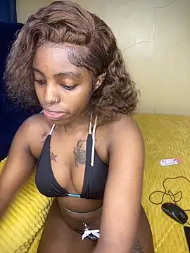 Snapshot of Sasha-smiles chatting on November 13, 2025, 11:14 am Sasha-smiles online show from November 13, 2025, 11:14 am