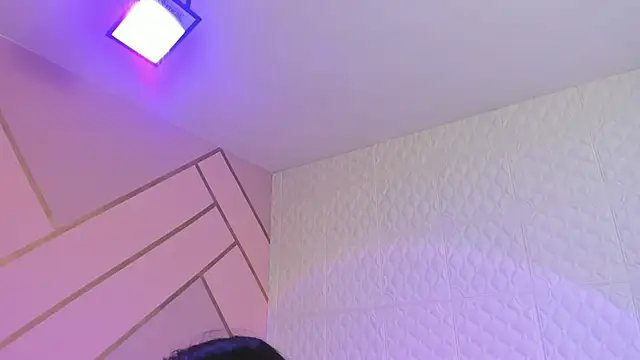 Violetaa diazz online show from January 8, 2026, 9:10 pm