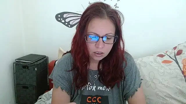 Snapshot of LadyHellene chatting on May 2, 2026, 4:39 am LadyHellene online show from May 2, 2026, 4:39 am