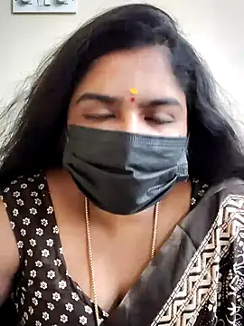 Snapshot of rani_deepa chatting on December 29, 2024, 10:45 am rani deepa online show from December 29, 2024, 10:45 am