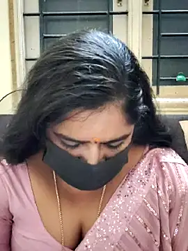 Snapshot of rani_deepa chatting on January 12, 2025, 3:14 pm rani deepa online show from January 12, 2025, 3:14 pm