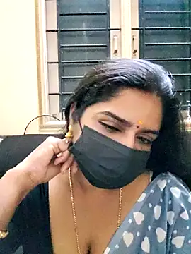 Snapshot of rani_deepa chatting on December 20, 2024, 11:16 pm rani deepa online show from December 20, 2024, 11:16 pm