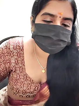 Snapshot of rani_deepa chatting on November 30, 2025, 7:03 pm rani deepa online show from November 30, 2025, 7:03 pm