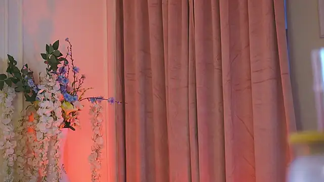 Amberseyes online show from March 30, 2026, 11:01 am