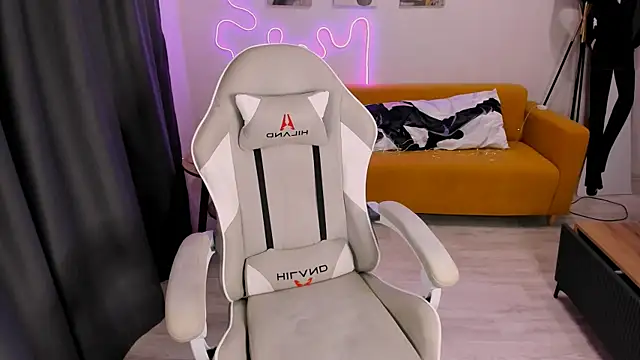 Sweet Richal online show from April 17, 2026, 9:28 pm